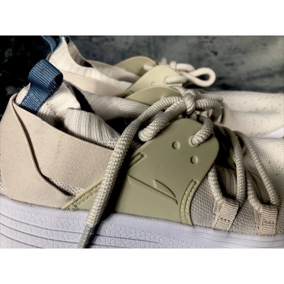 C9 Champion Woman’s Motivate Comfort Sneaker Beige  Adult Size 9 1/2 - Picture 10 of 12